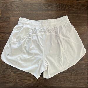 Women's White lululemon hotty hots shorts size 12 4” inseam